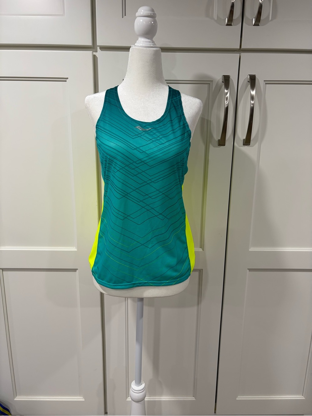 Saucony Teal Tank with Neon Yellow Panels
